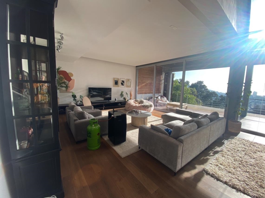 To Let 4 Bedroom Property for Rent in Higgovale Western Cape